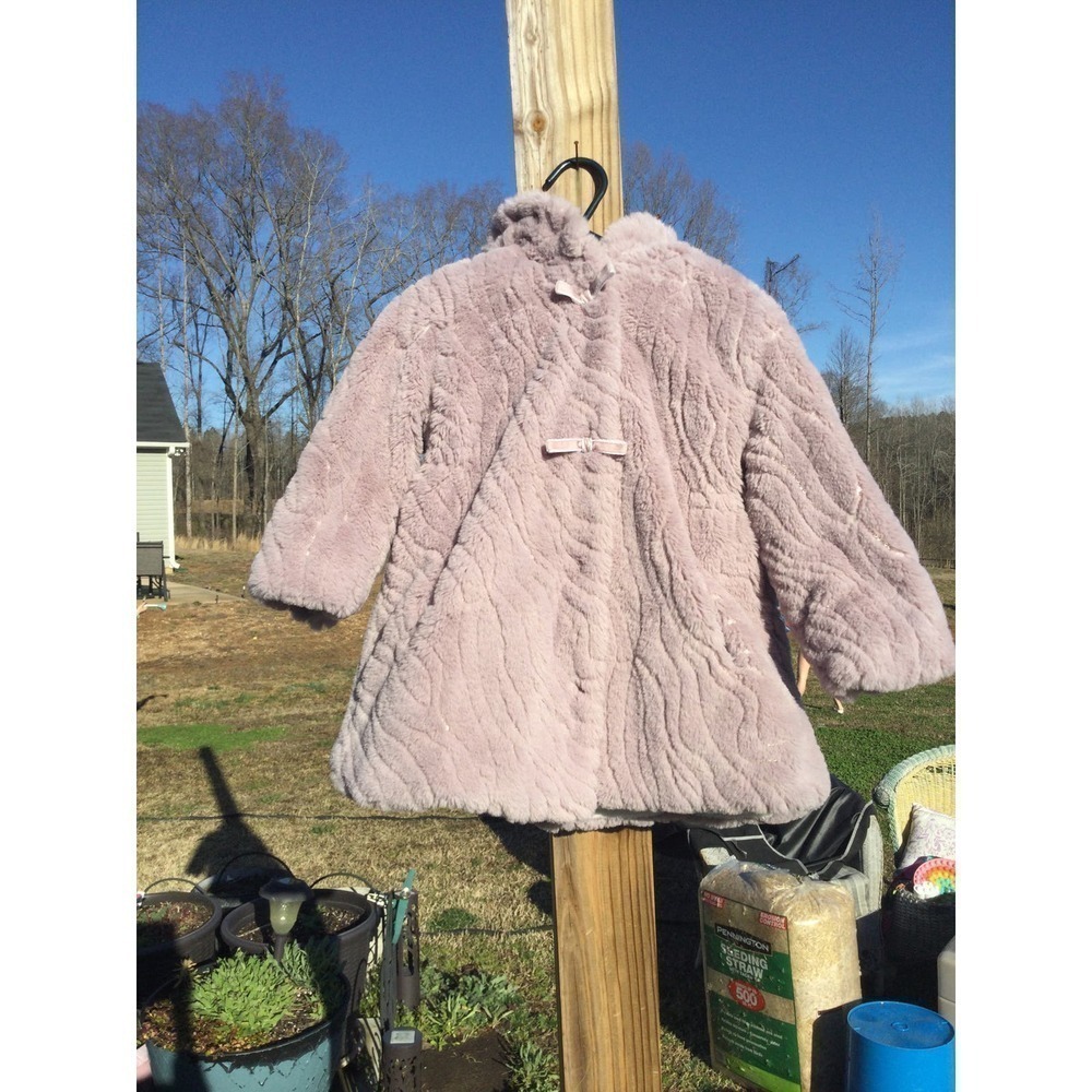 American Widgeon little girls coat‎ size 3 hood faux fur lavender bows sequins